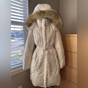 Women’s down-filled puffer jacket